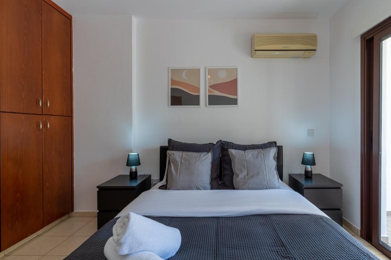 Mia 1-Bedroom Apartment In ลาร์นาคา ภายนอก รูปภาพ