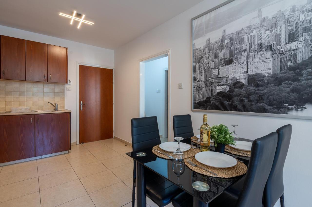Mia 1-Bedroom Apartment In ลาร์นาคา ภายนอก รูปภาพ